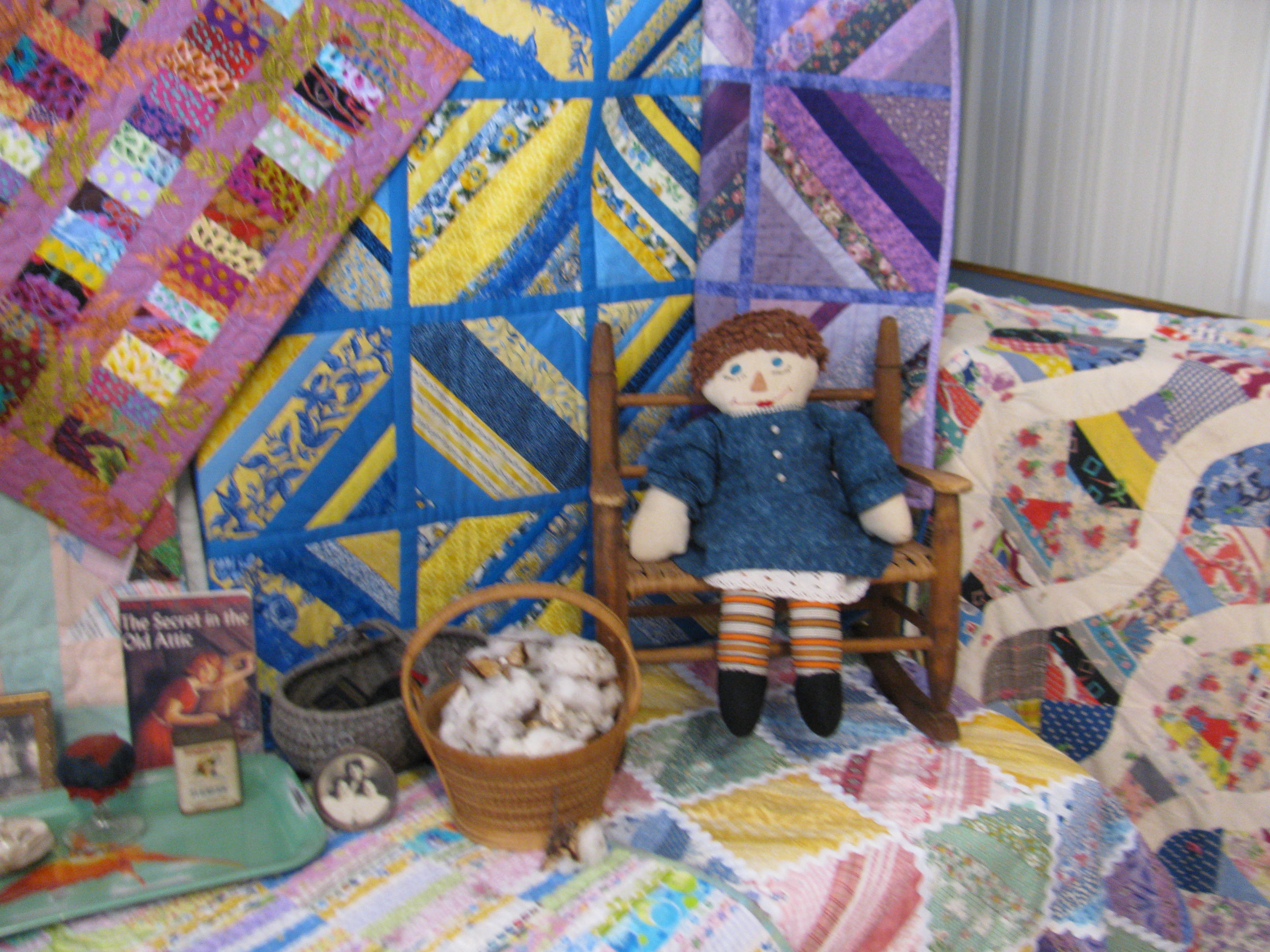 Dolls love quilts, too!